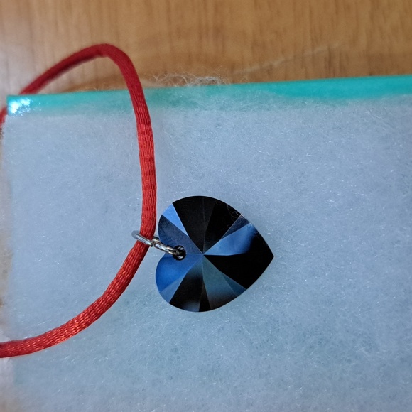 Summer Seashell Crystal Heart Necklace - Picture 6 of 6